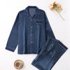 2-teiliger blauer gestreifter satin-pyjama – herren schlafanzug mit langen ärmeln