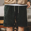 Männershorts aus cord – leichte sommerkleidung für entspannte ausflüge