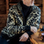 Männer zip-up strickjacke in warmem schwarz und beigen geometrischen mustern - lässige schicht für kühlere tage